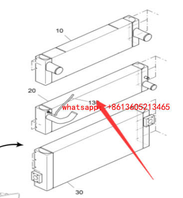 摊铺机发动机水散热器22121
